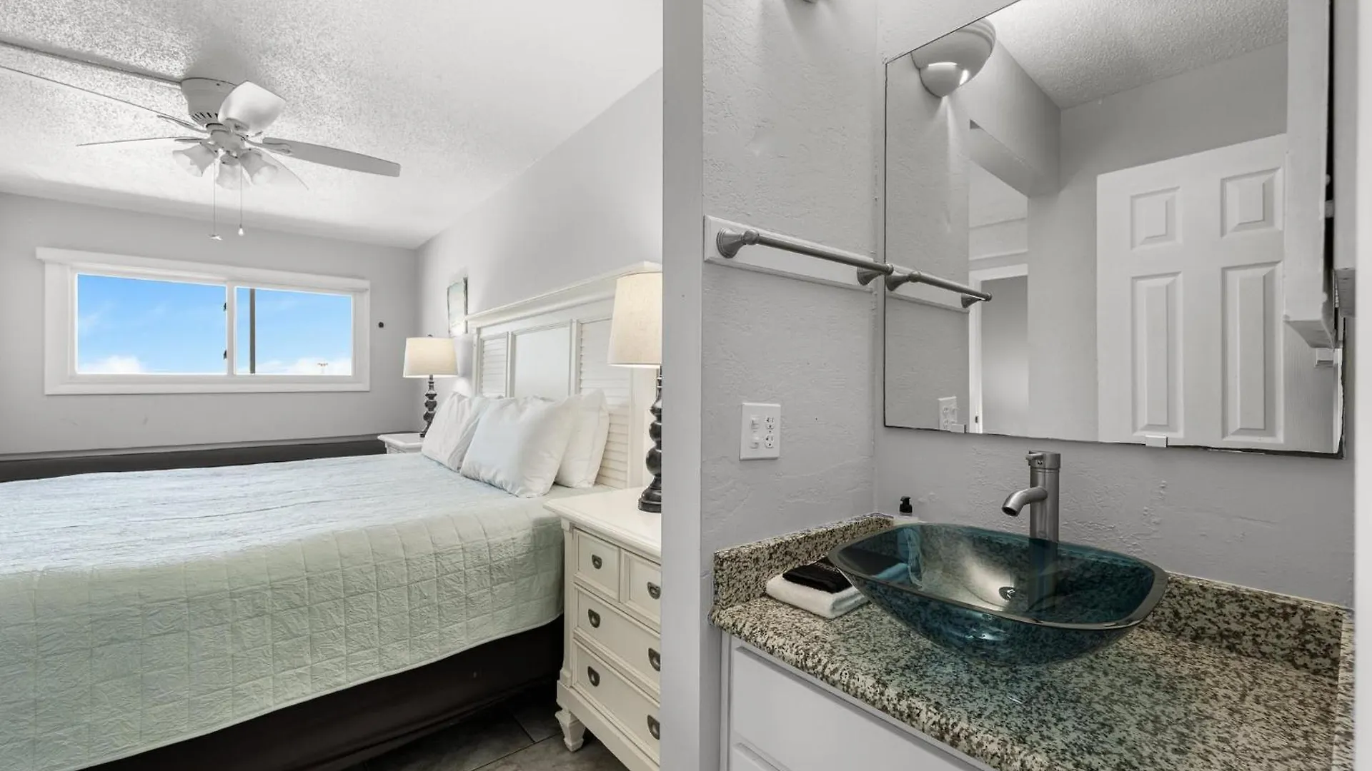 Summit #1105 By Nautical Properties Vacation Rentals Panama City Beach 0*,  United States